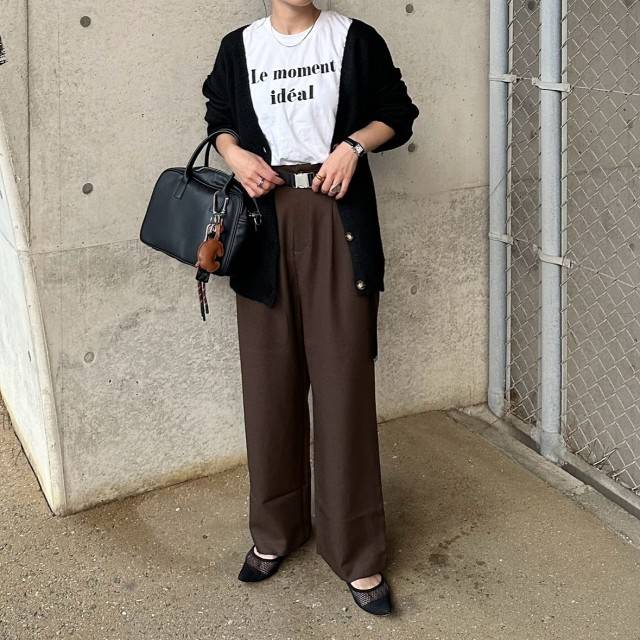 ロゴトップス×ロングカーディガン