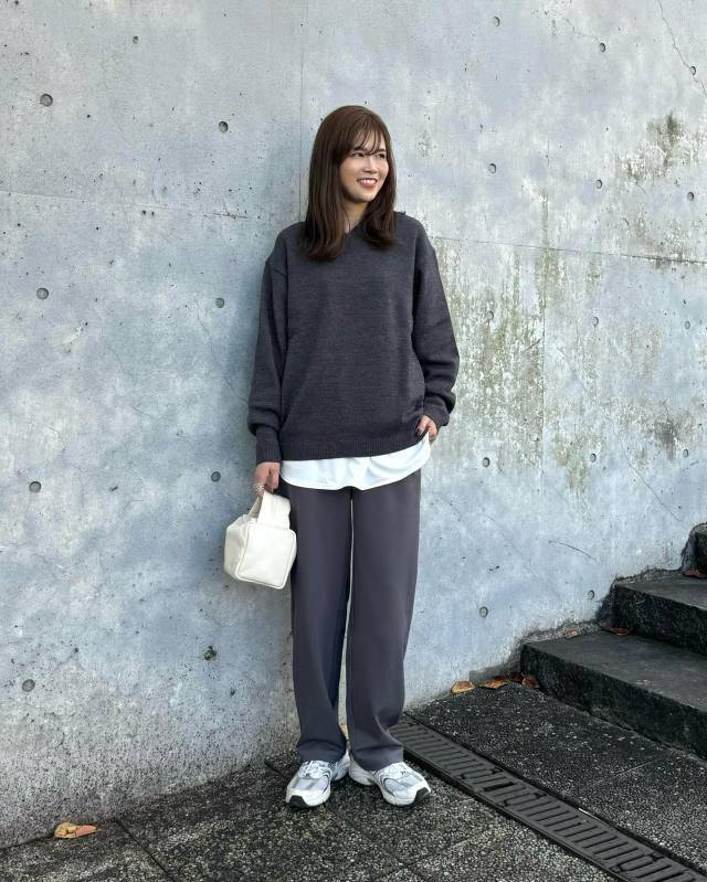 白をきかせたワントーンコーデ