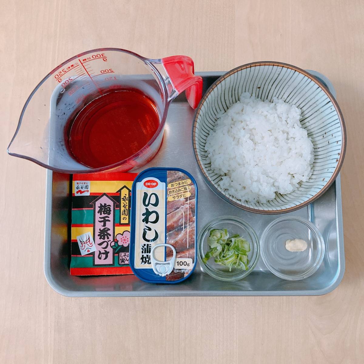 永谷園公式の「秋刀魚の蒲焼き茶づけ 〜めざまし茶づけ〜」のレシピ