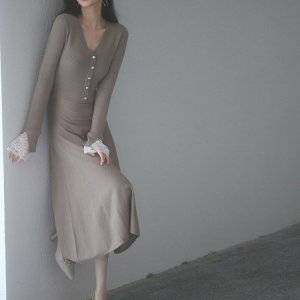 ぽっちゃり体型の骨格ストレートに似合う秋コーデおすすめ11選♪事故を防ぐ！