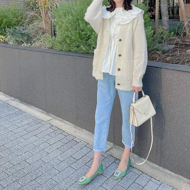 ビッグカラーブラウスを合わせる！