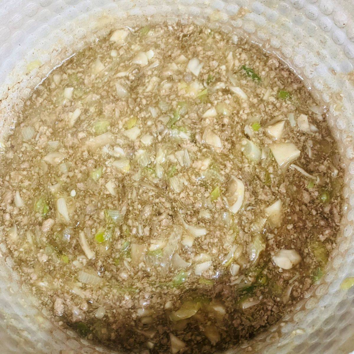 JAグループ公式の「ひき肉、玉ねぎ、舞茸の和風カレー丼」のレシピ