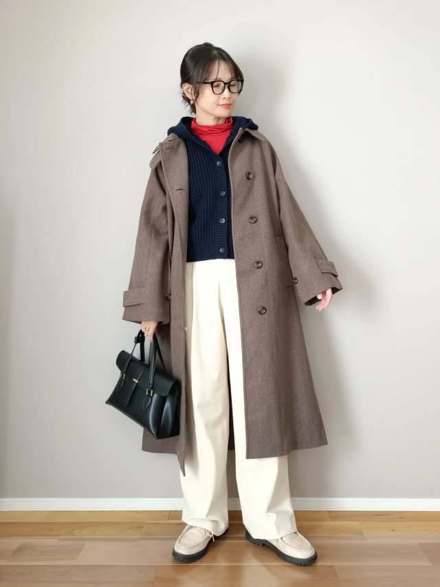 カラータートルネックをアクセントに！