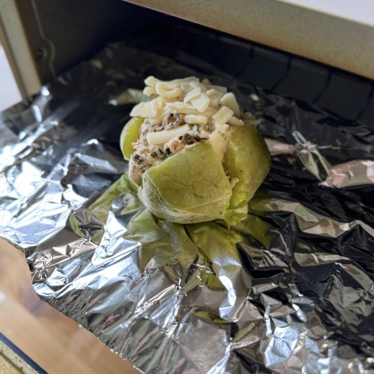 くらこん公式の「塩こんぶでジャケットポテト」のレシピ