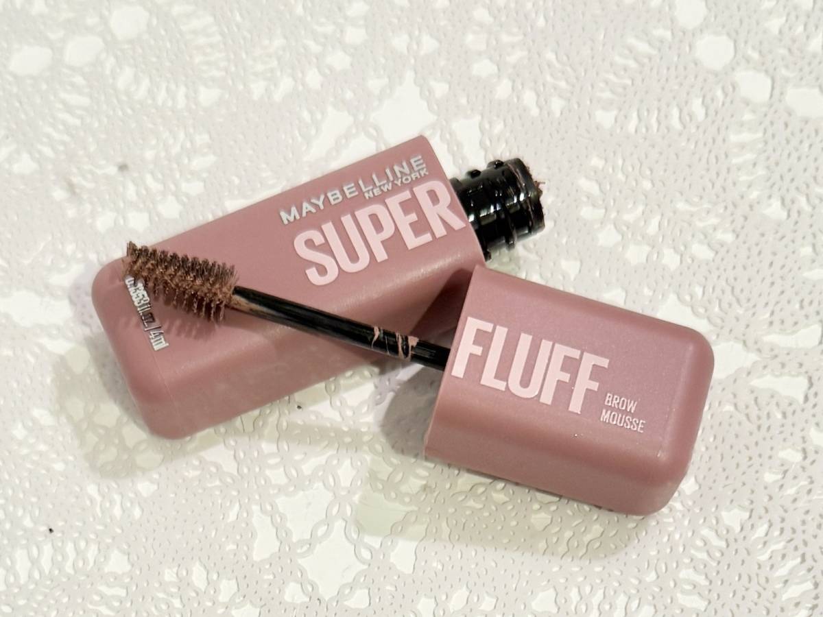 メイベリン SP フラッフ ブロウ ムース