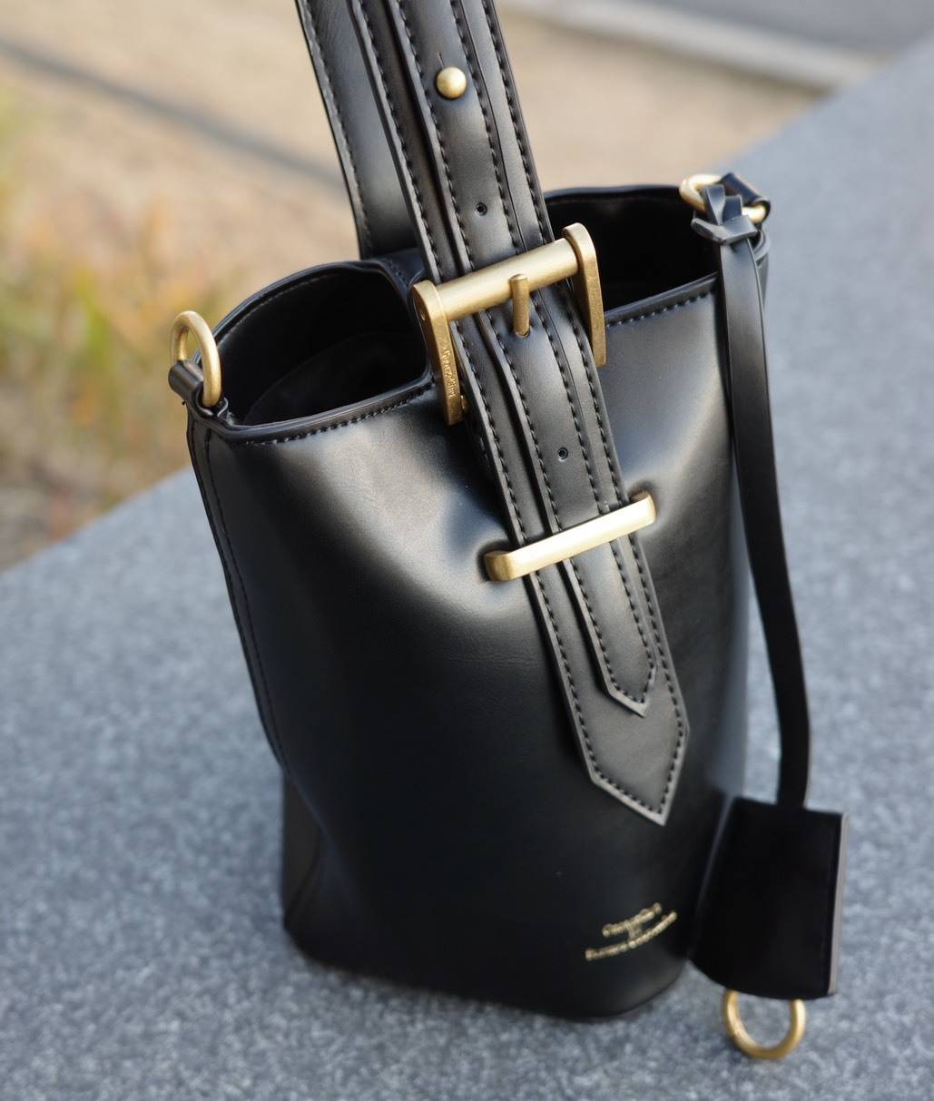 DRAW ベルテッドバケットバッグ スモール