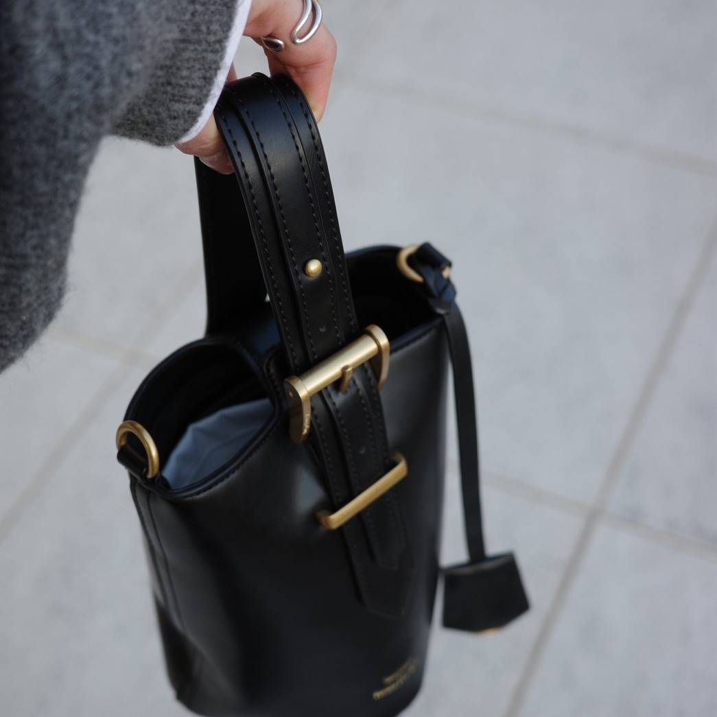 記事タイトルを出力