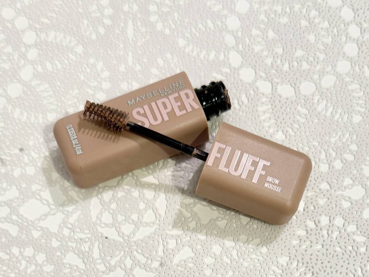 メイベリン SP フラッフ ブロウ ムース