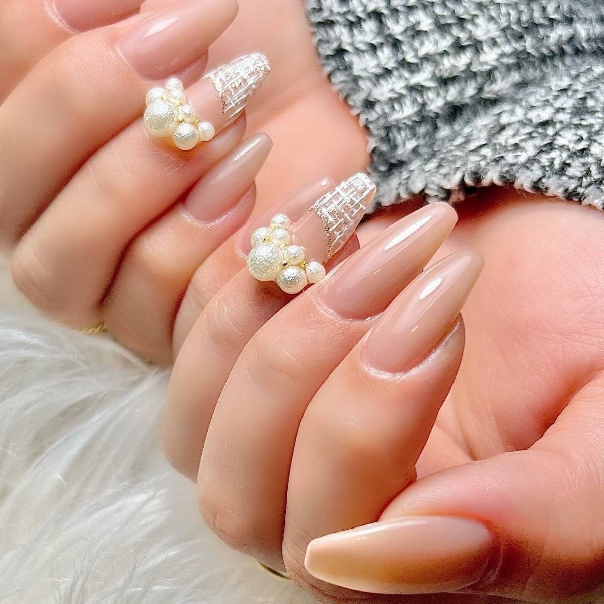 ヌーディーベージュネイル