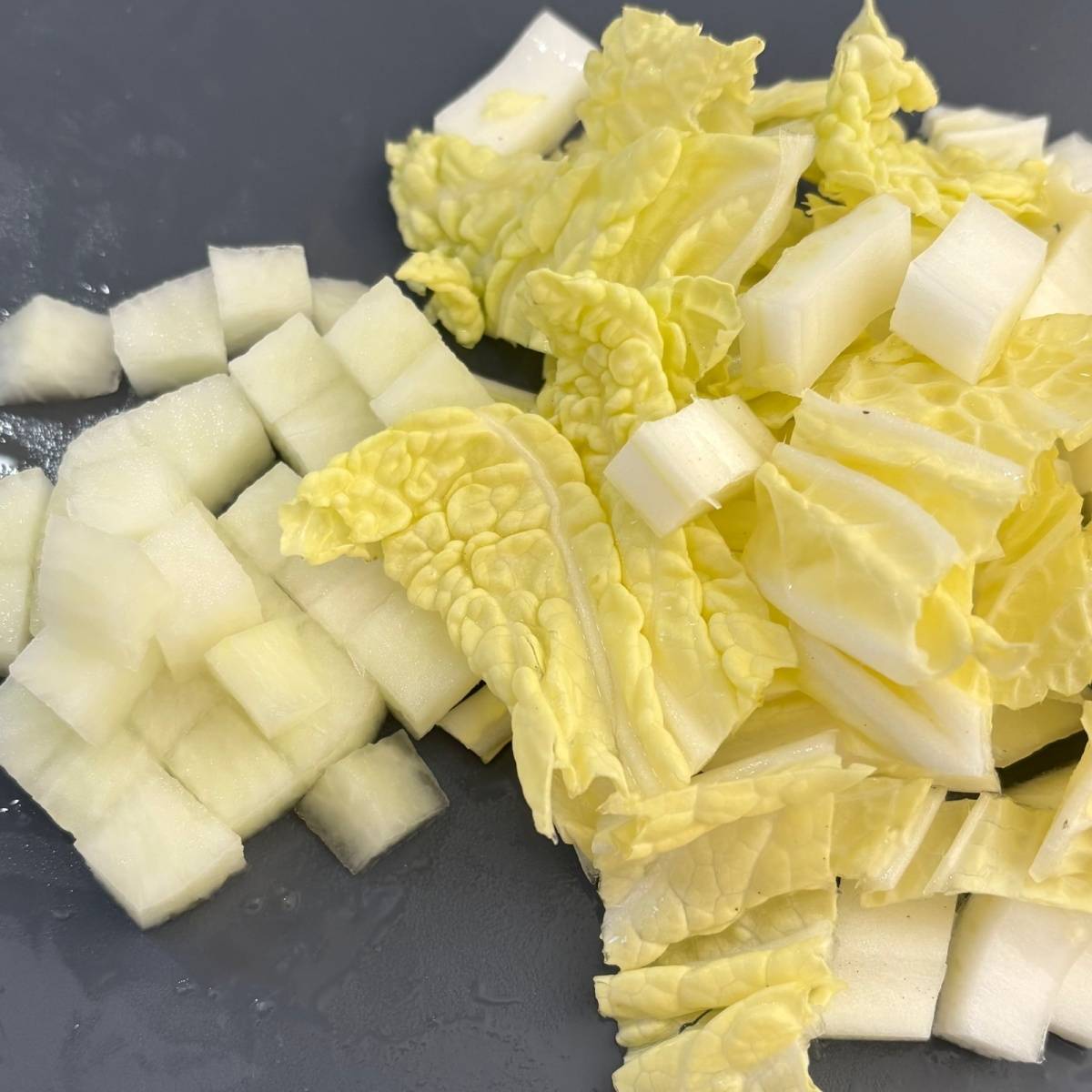 JAグループ公式の「大根と白菜の胡麻風味スープ」のレシピ