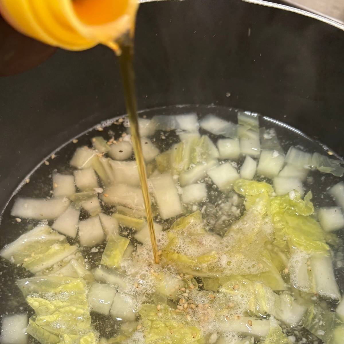 JAグループ公式の「大根と白菜の胡麻風味スープ」のレシピ