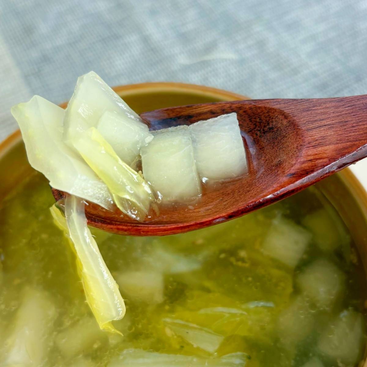 JAグループ公式の「大根と白菜の胡麻風味スープ」のレシピ