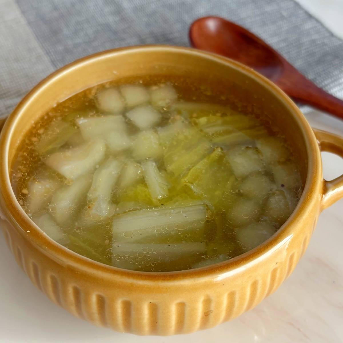 JAグループ公式の「大根と白菜の胡麻風味スープ」のレシピ