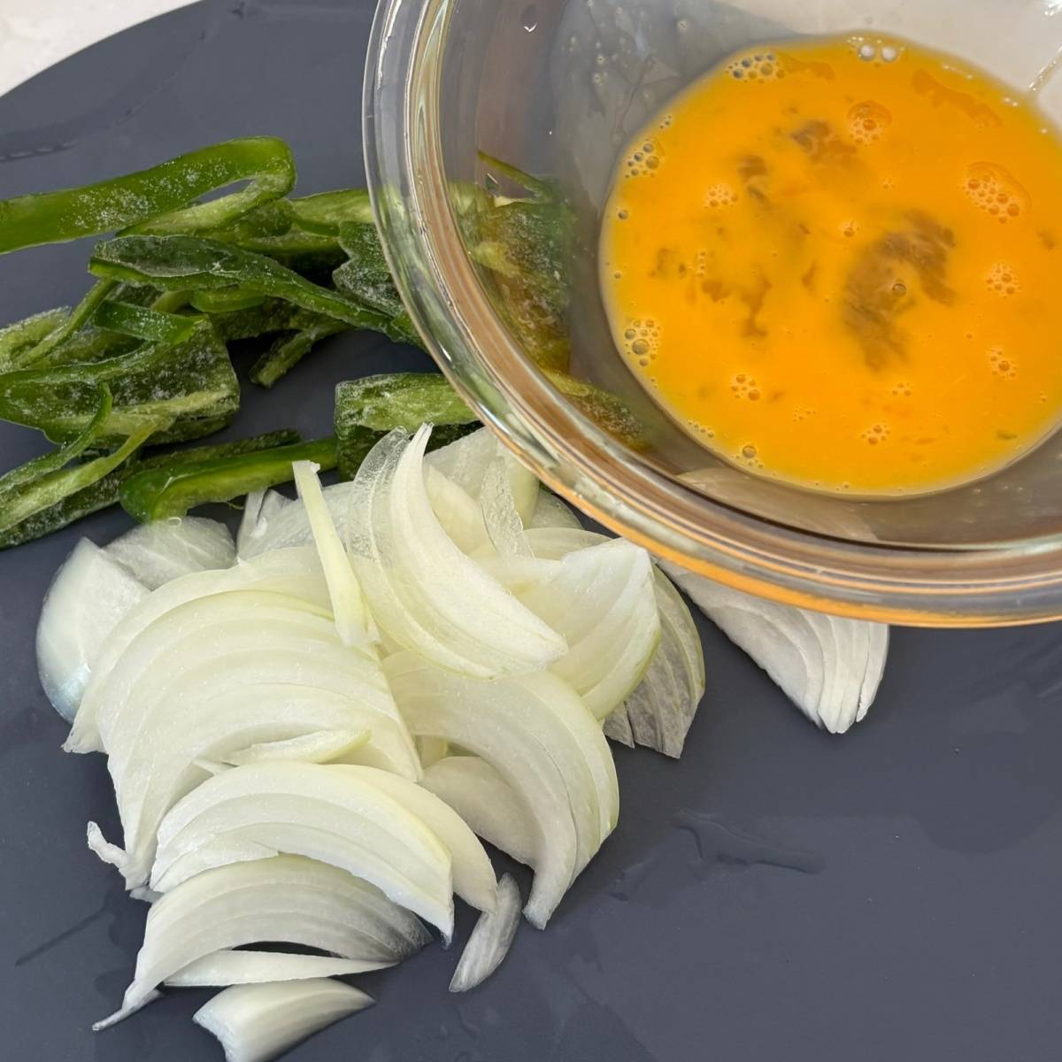 JAグループ公式の「もやしピーマンの五香粉卵炒め」のレシピ