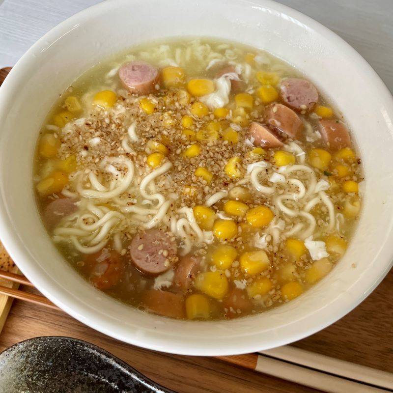 サッポロ一番公式の「とろ〜りコーンラーメン」のレシピ