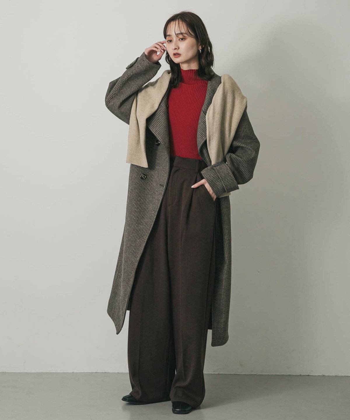 カラーニットでおしゃれに暖かく