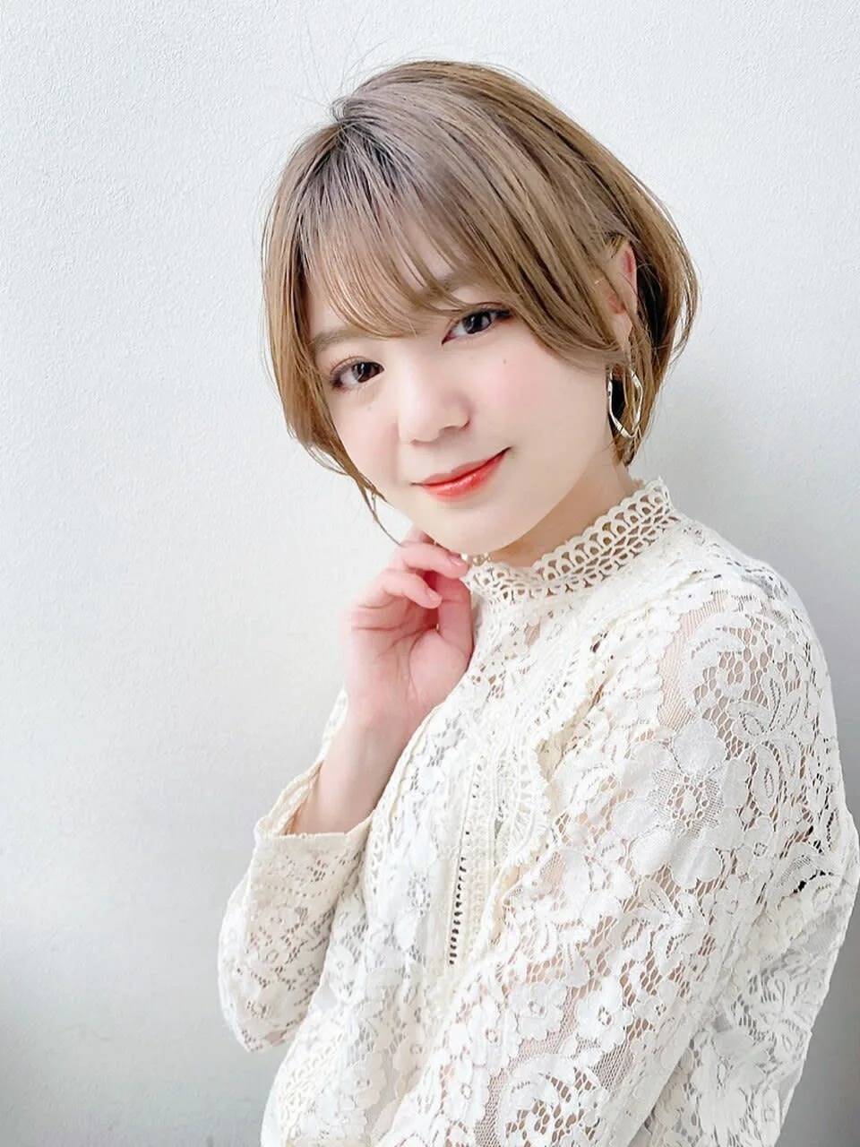 サイドバングありのボブ