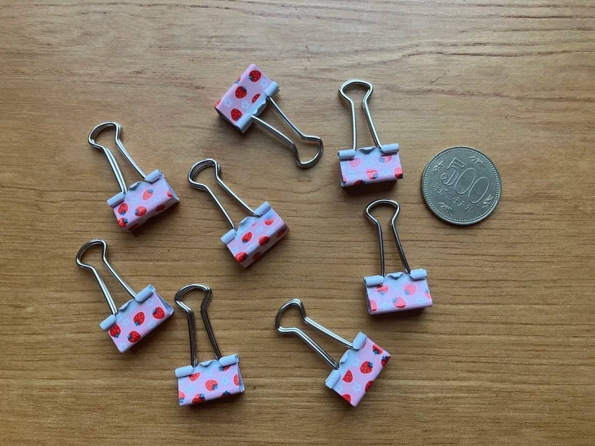 Seria(セリア):ダブルクリップ 8P いちご