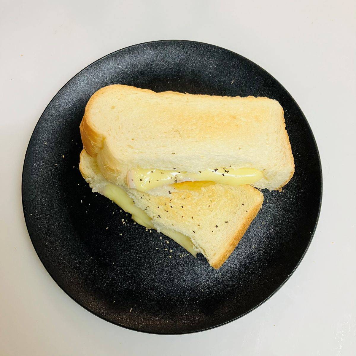 ヤマザキ公式の「ジャムとハムチーズのホットサンド」のレシピ