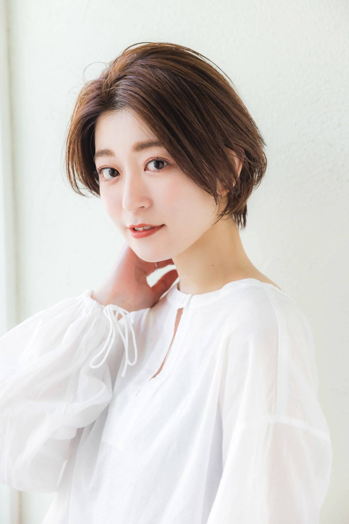 縦ラインを強調するショート