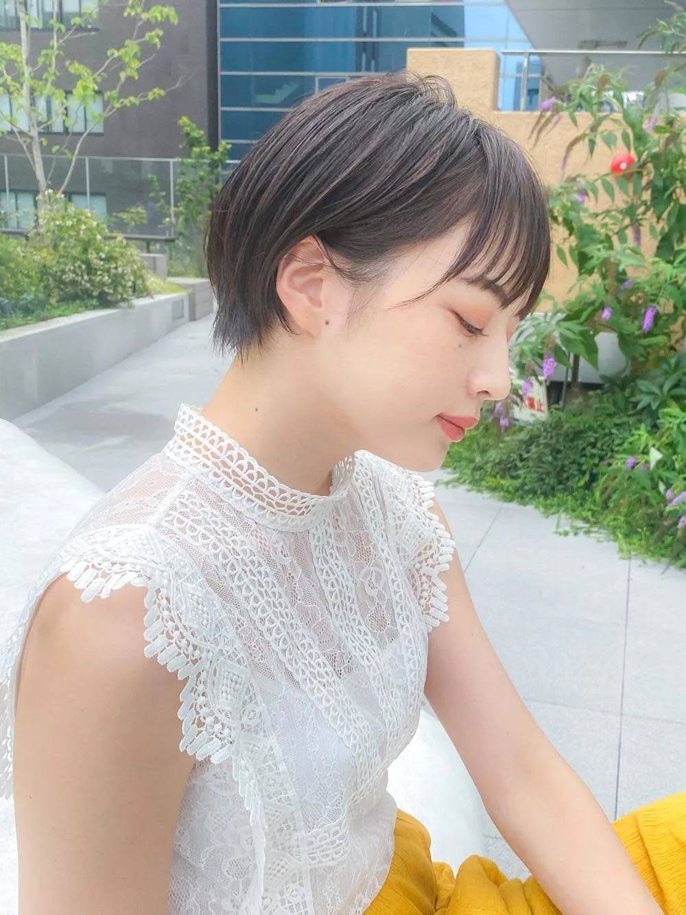 襟足短めコンパクトショート