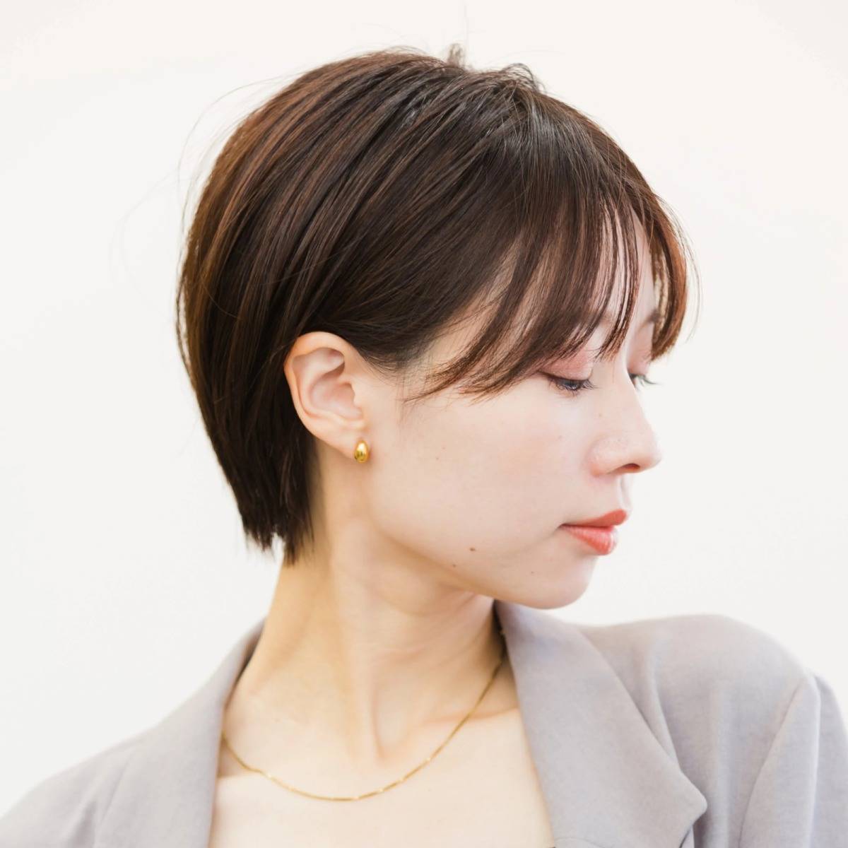 シンプルストレートショート