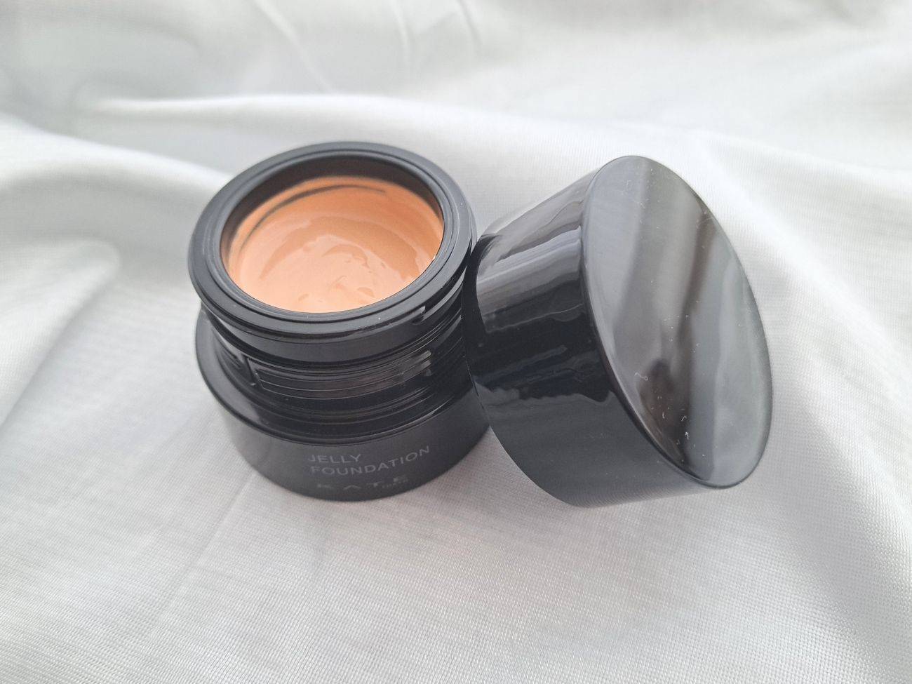 KATE ジュレリープファンデーション 02