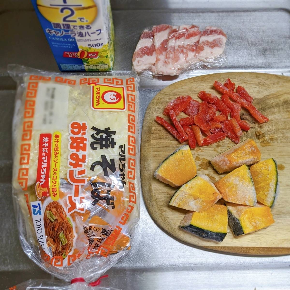 マルちゃん公式「ゴロゴロかぼちゃ焼そば」のレシピ