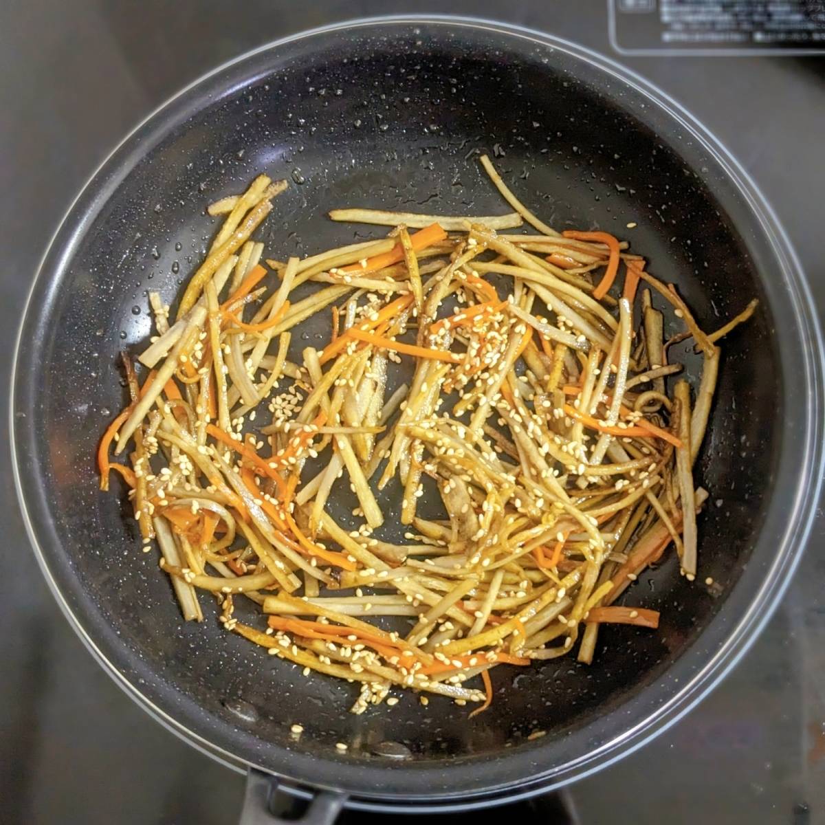 JAグループ公式の「ゴボウと人参の麺つゆすっぱ煮」のレシピ