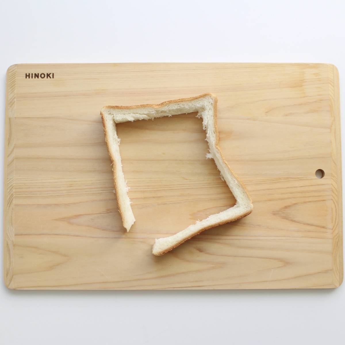 フジパン公式の「パン耳でつくるシナモンロール」のレシピ