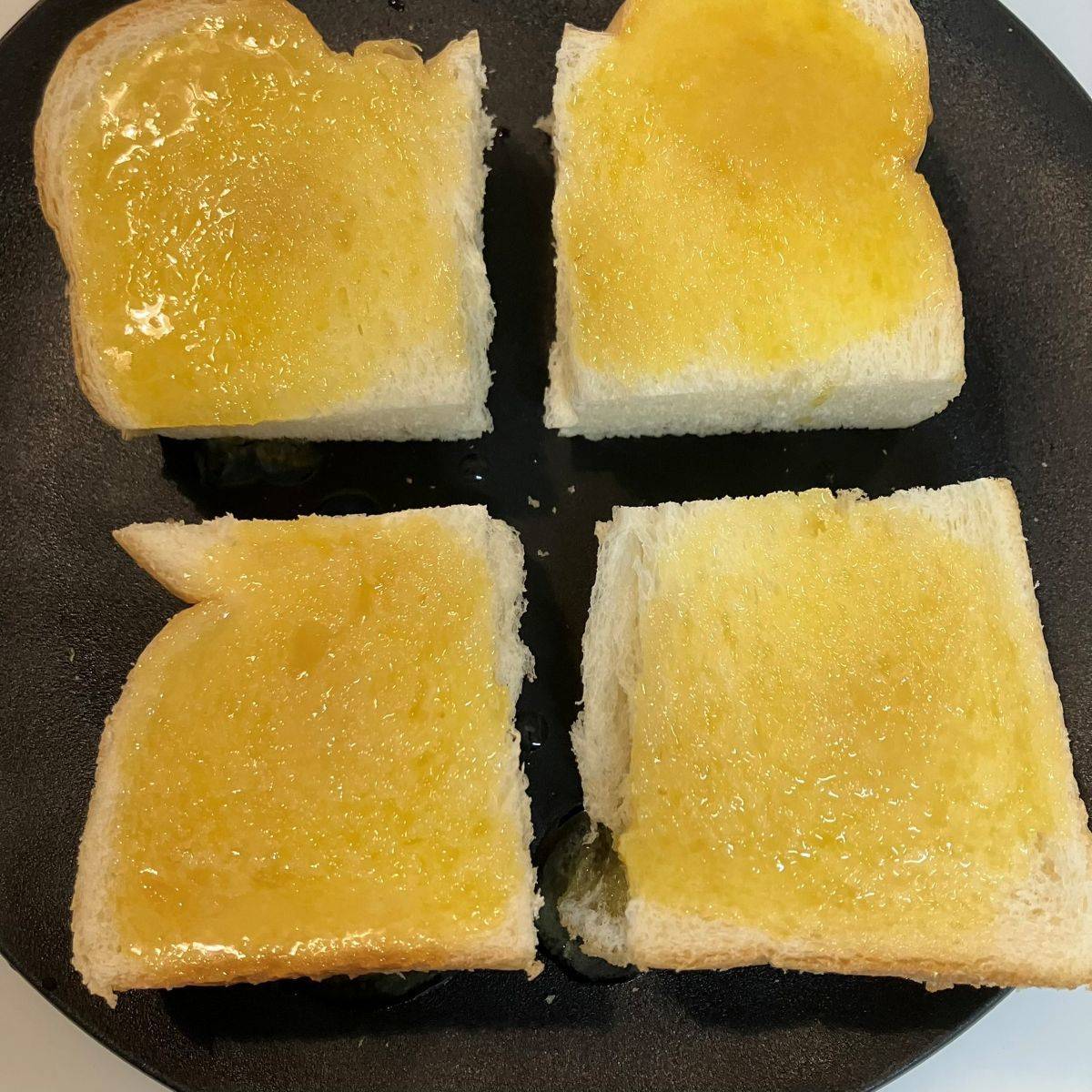 ヤマザキ公式の「チーズシュガートースト」のレシピ