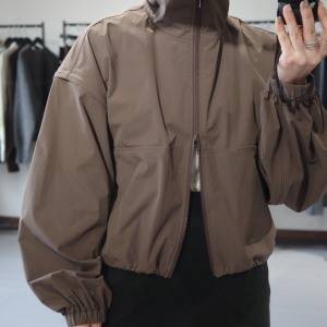 “ショート丈×立体フォルム”が可愛い♡即旬顔になる「ナイロンマウンテンパーカー」