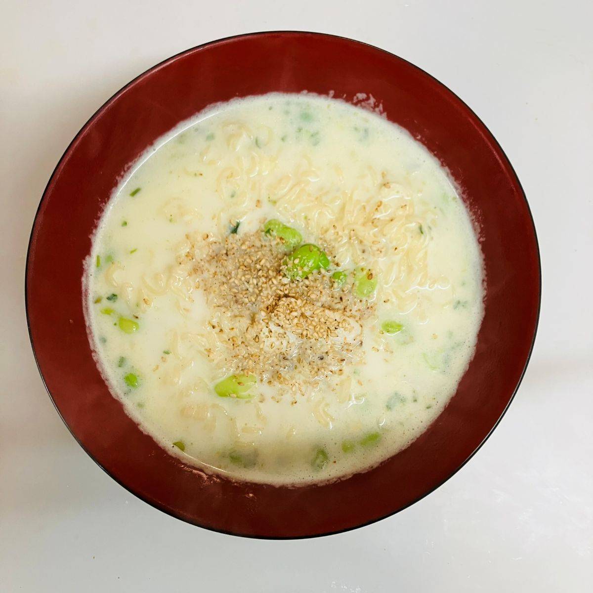 サッポロ一番公式の「ミルクシーフードラーメン」のレシピ