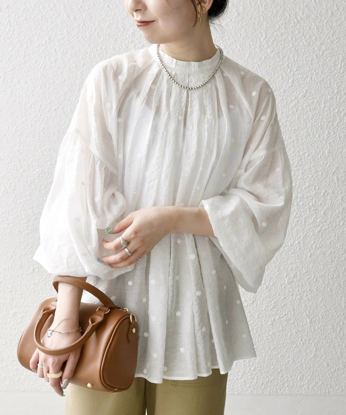 SHIPS シアー ドット スタンドカラー パフ ギャザー ブラウス