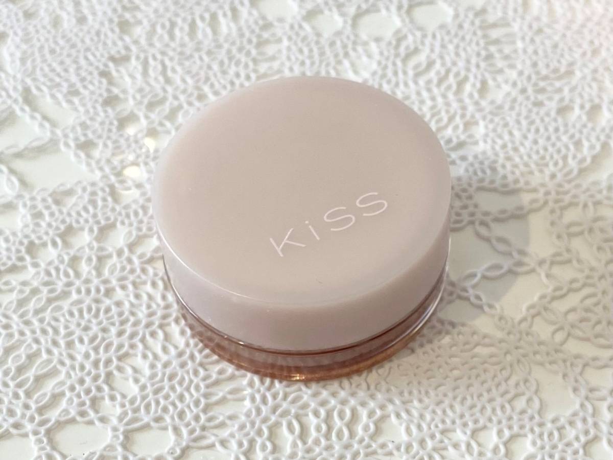 KiSS（キス）メロウシャドウパッケージ