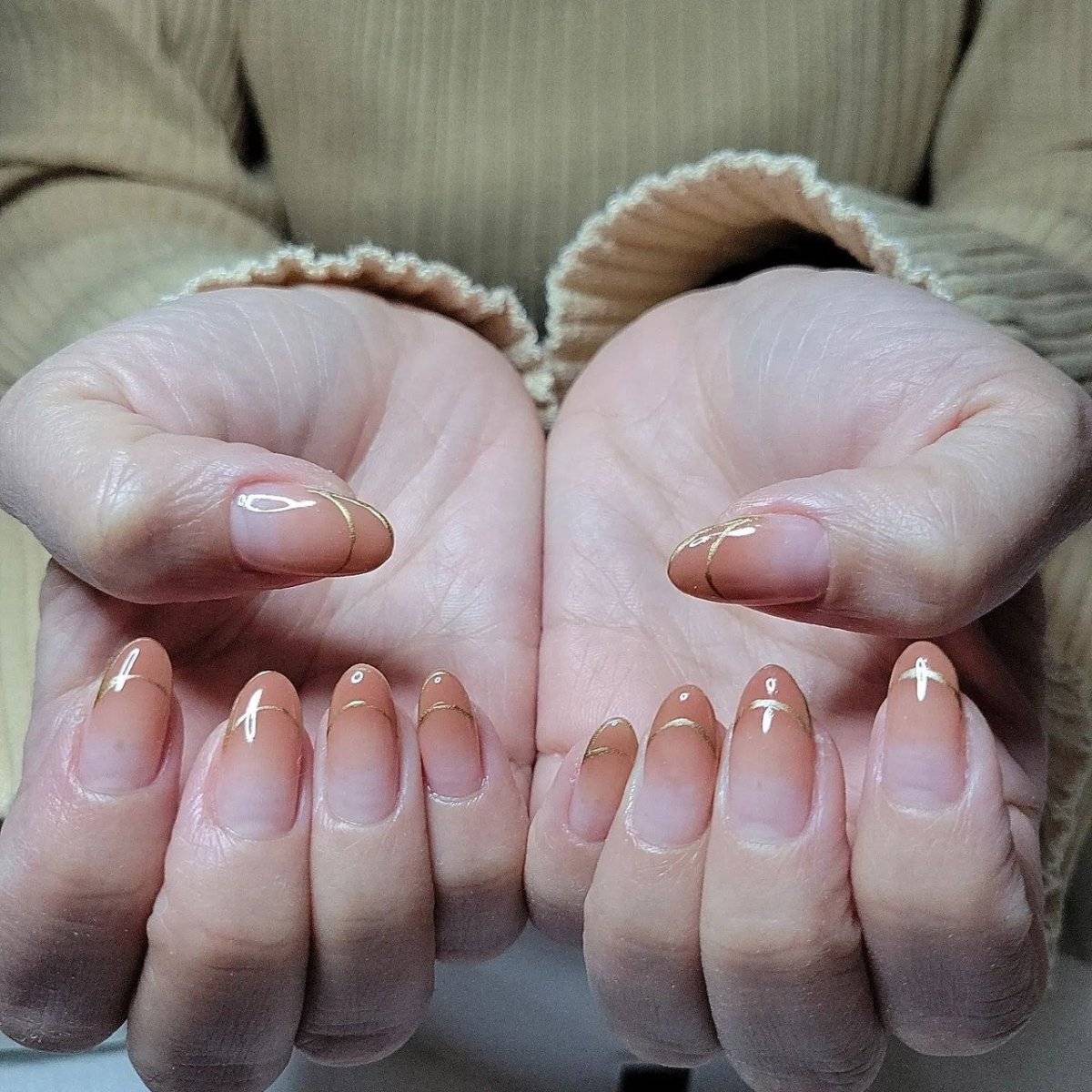 オレンジベージュネイル