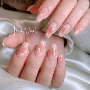 【2026年晩冬】春を先取りするならコレ。最新オレンジピンクネイル5選