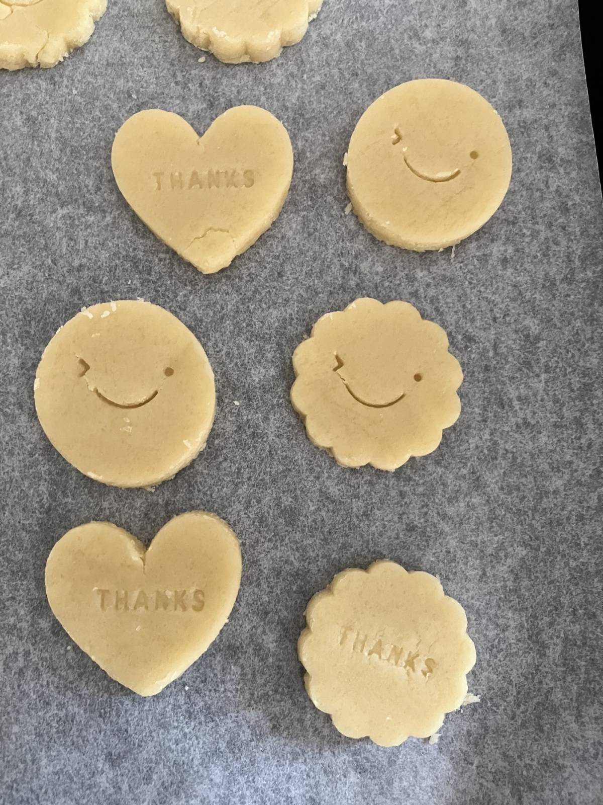 セリアのデコクッキー型 メッセージ