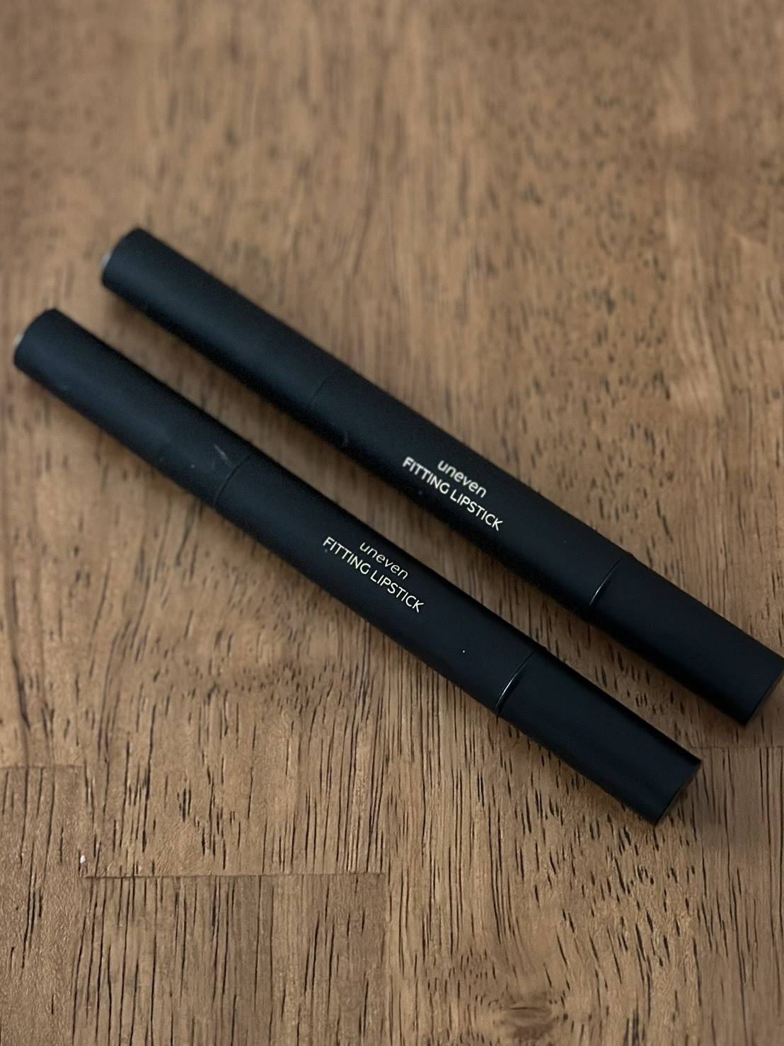 uneven FITTING LIPSTICK