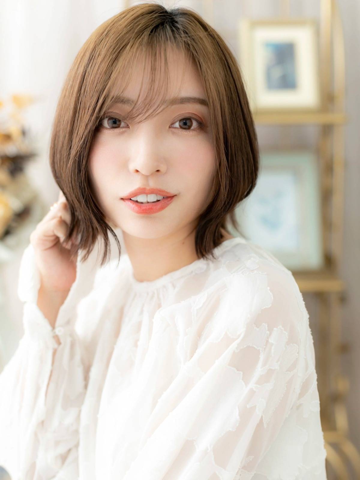 長め前髪のくびれボブ