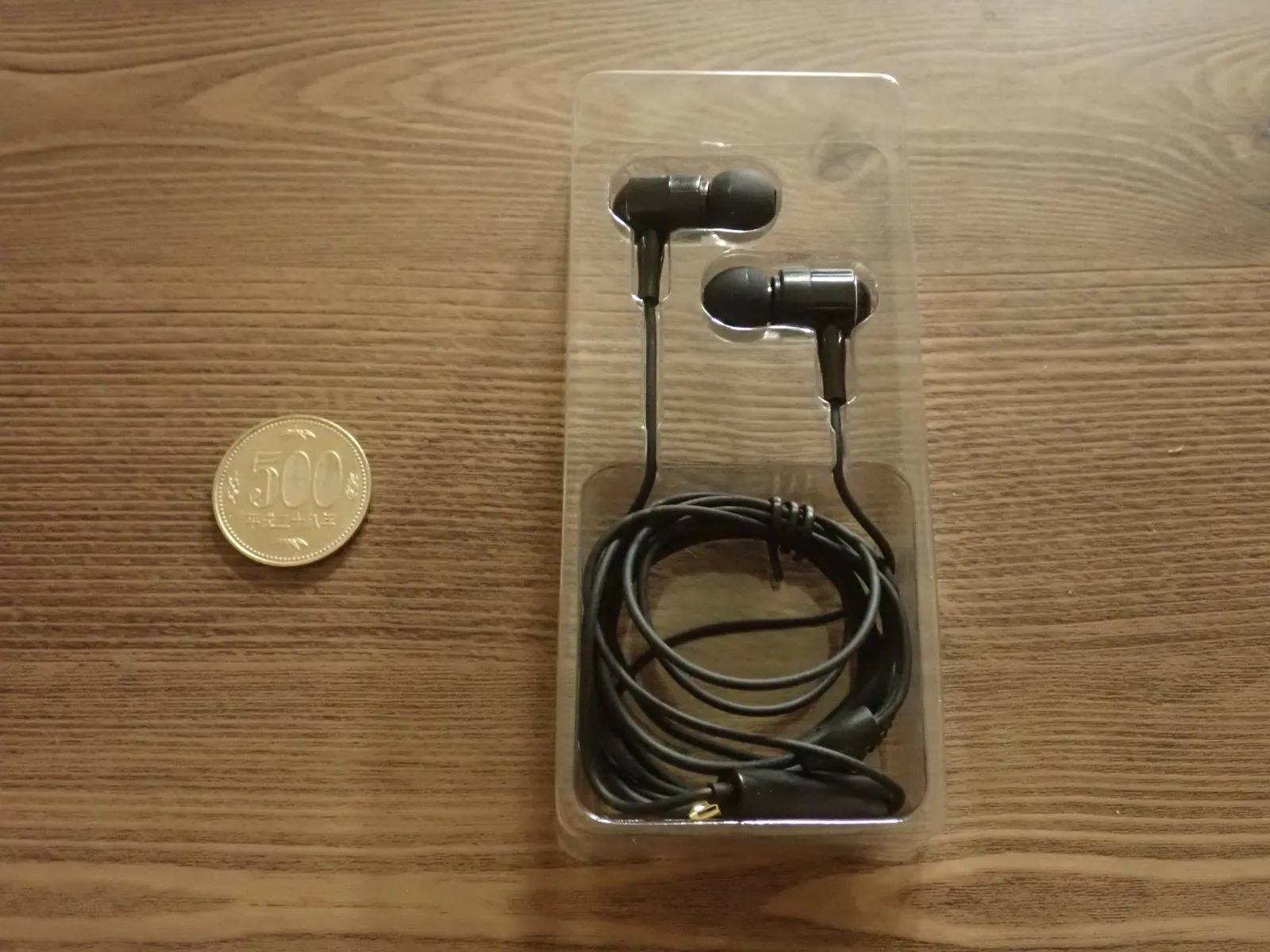 DAISO(ダイソー)：マイク付ハイレゾ対応イヤホン
