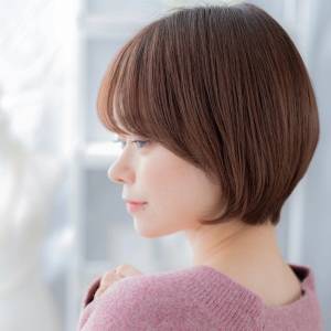  ミルクティピンクの丸みショート 