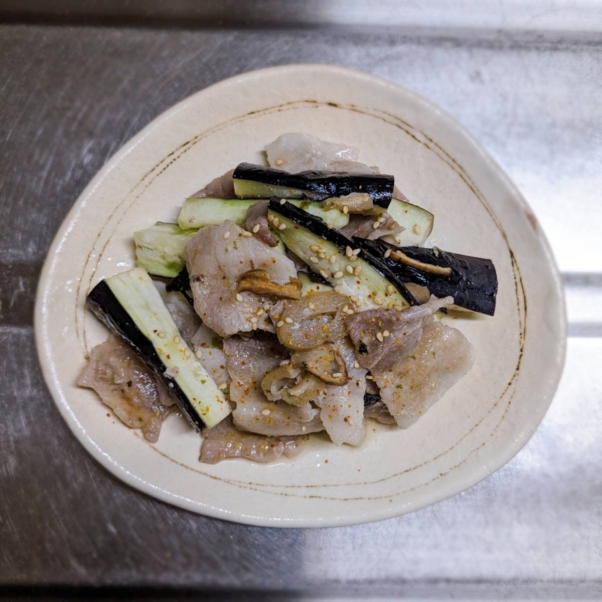 永谷園公式の「待つだけで豚バラなすの松茸風味」のレシピ