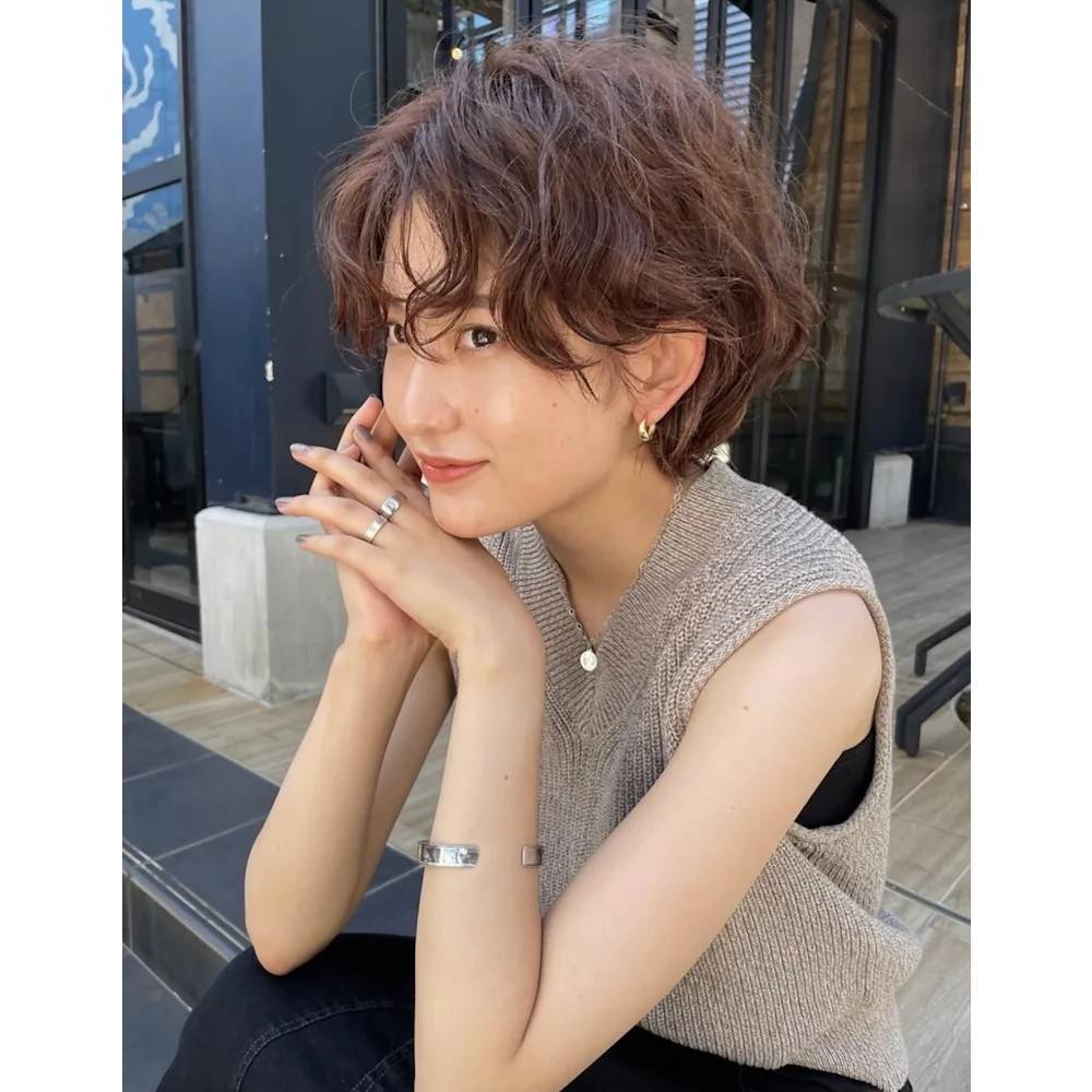 ルーズなくせ毛風パーマショート