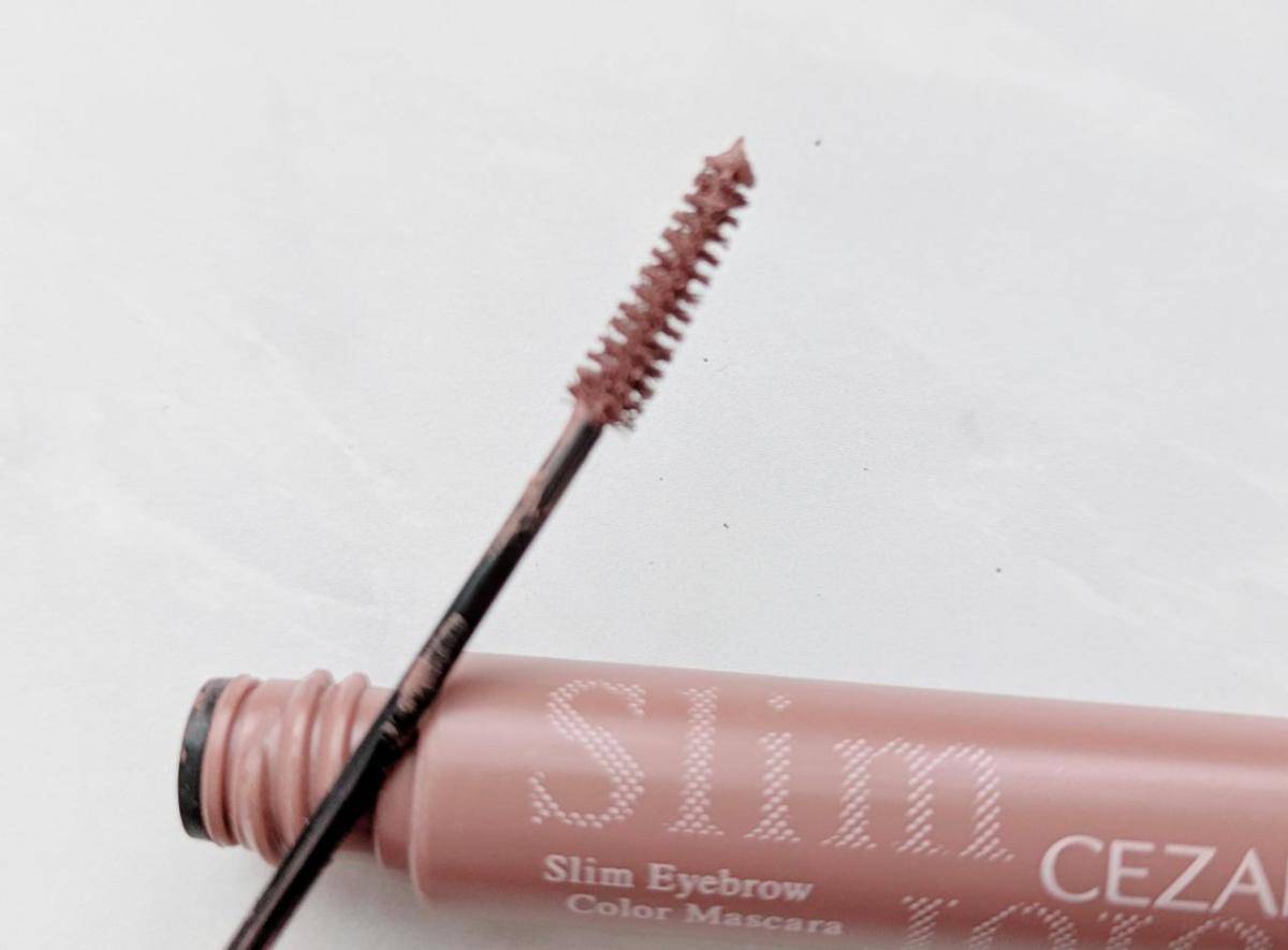 セザンヌ極細アイブロウマスカラブラシ先