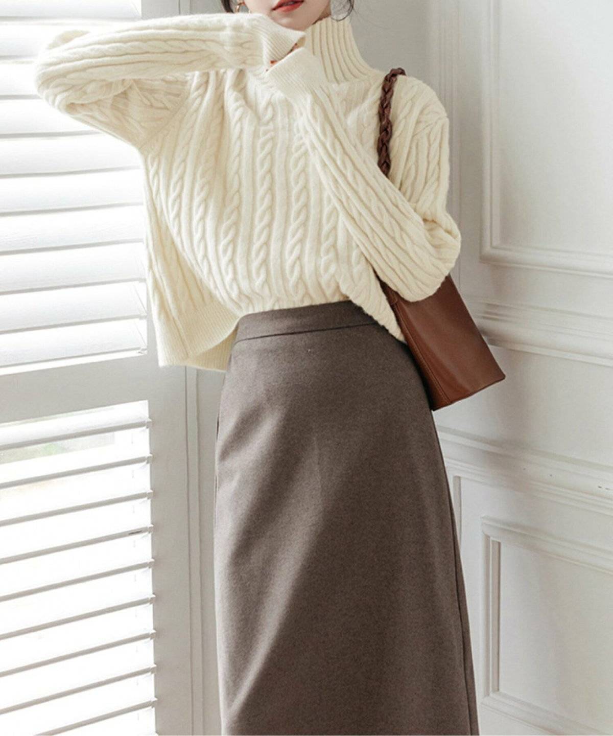 スカートコーデの女性