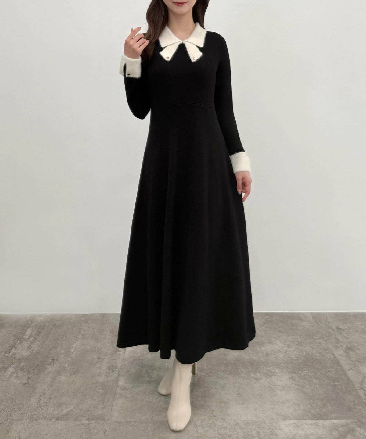 ワンピースコーデの女性