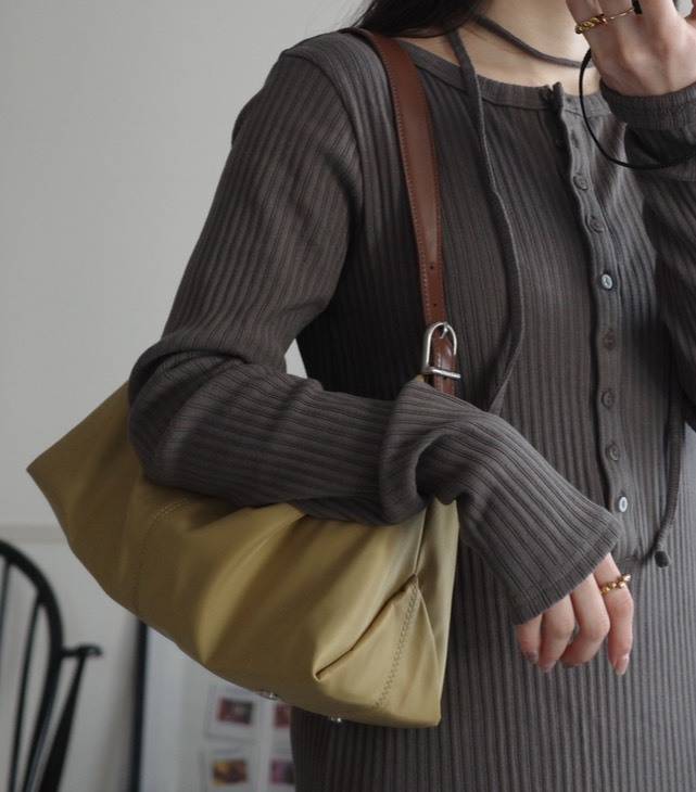 FOLNUAのバトーバッグ