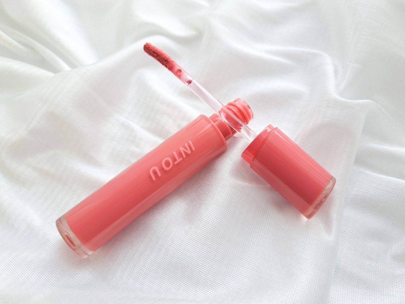 INTO U(イントゥユゥ) ベルベットリップマット　VT03 インヌード