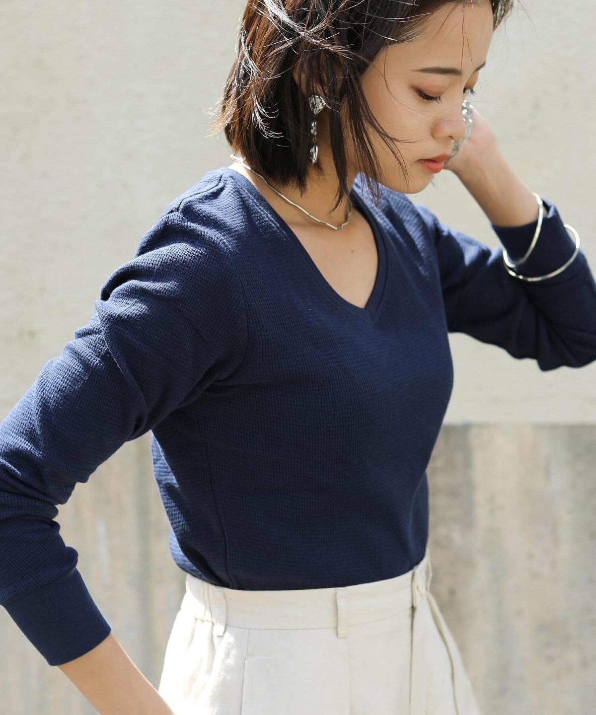 夏コーデの女性